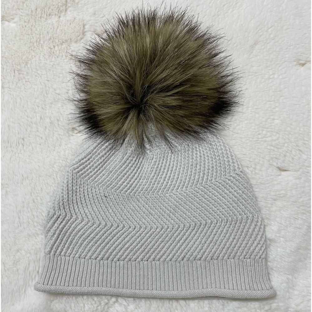 Tna white knit beanie